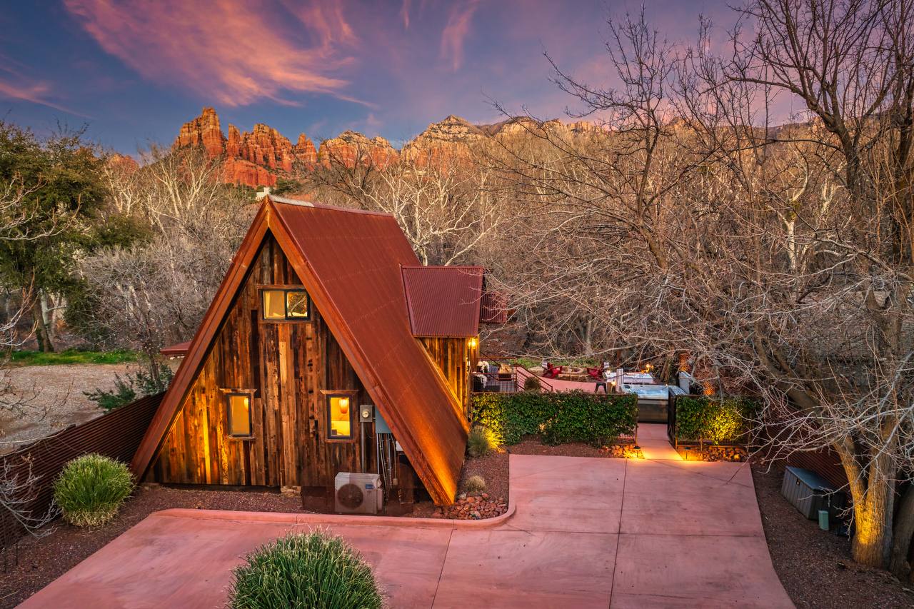 Creekside 88 A-frame exterior